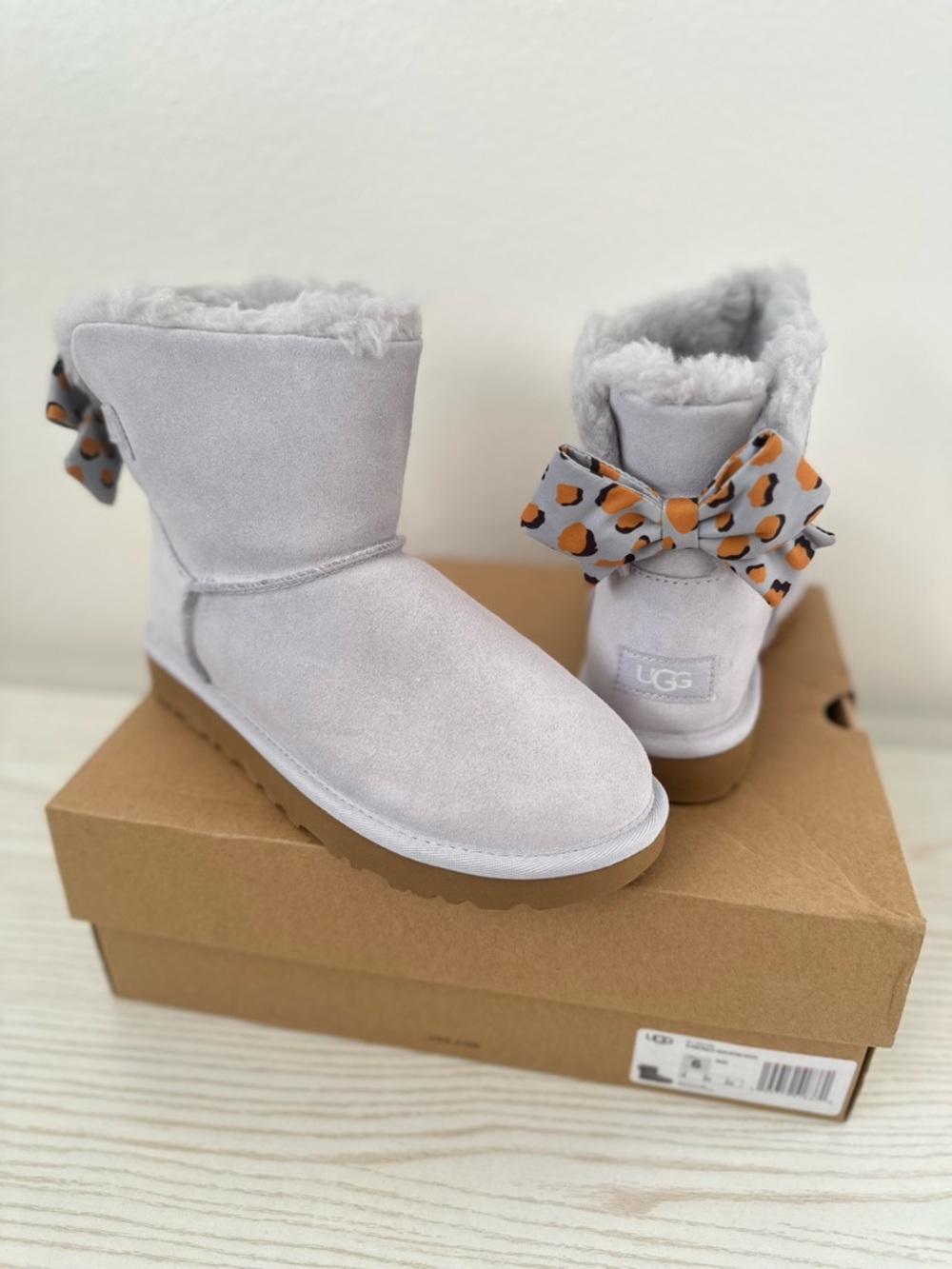 NEW UGG Mini Bailey Bow Retro Spots Cozy Suede Lined Boots Size 6